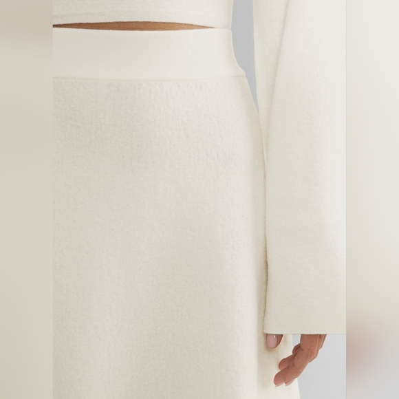 Aritzia Esplanade Merino Wool Skirt - Picture 6 of 13